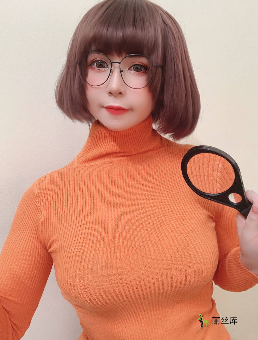 Uy Uy Velma_˿