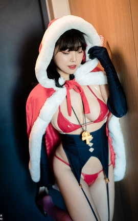 дBLUECAKE Song Hana XMas Figure